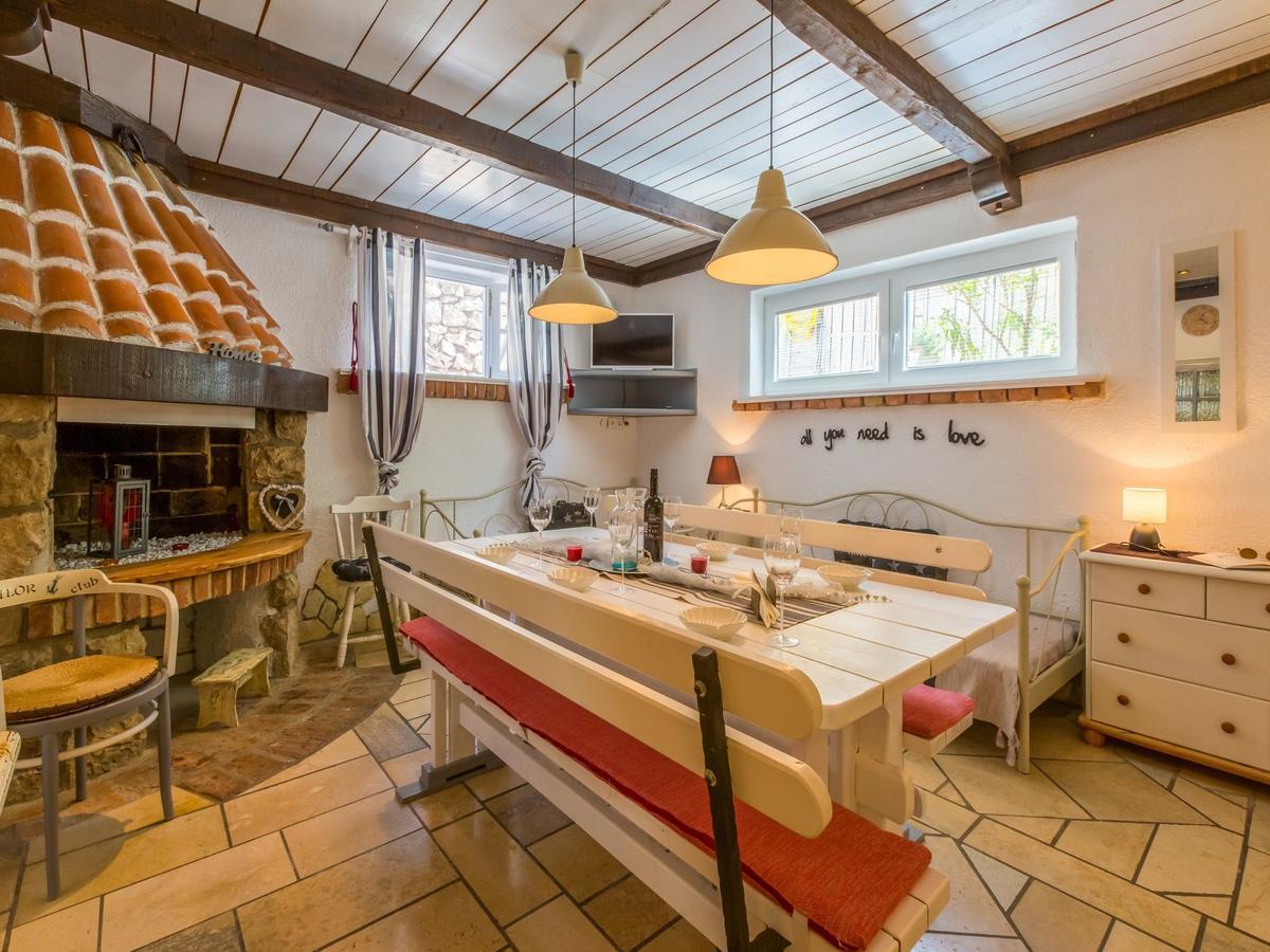 Apartments Susanne Novi Vinodolski Eksteriør bilde